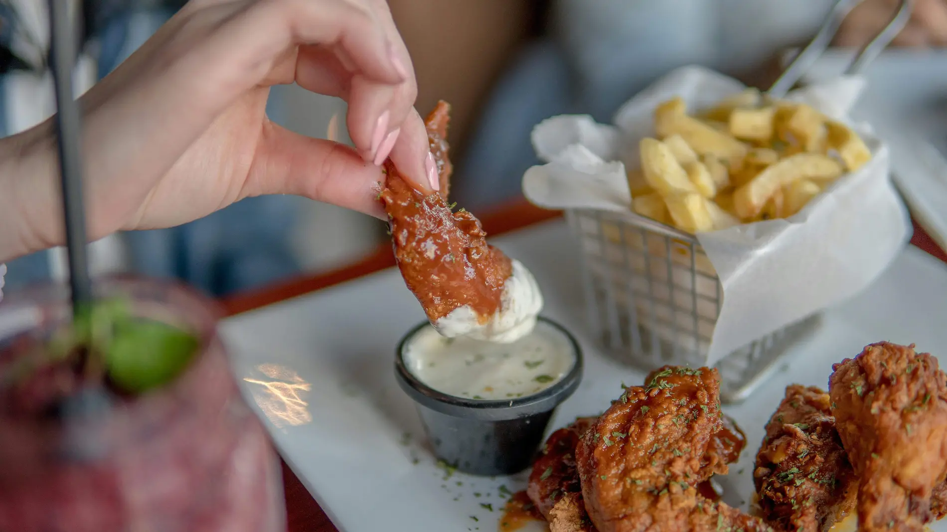 Alitas de pollo Unsplash